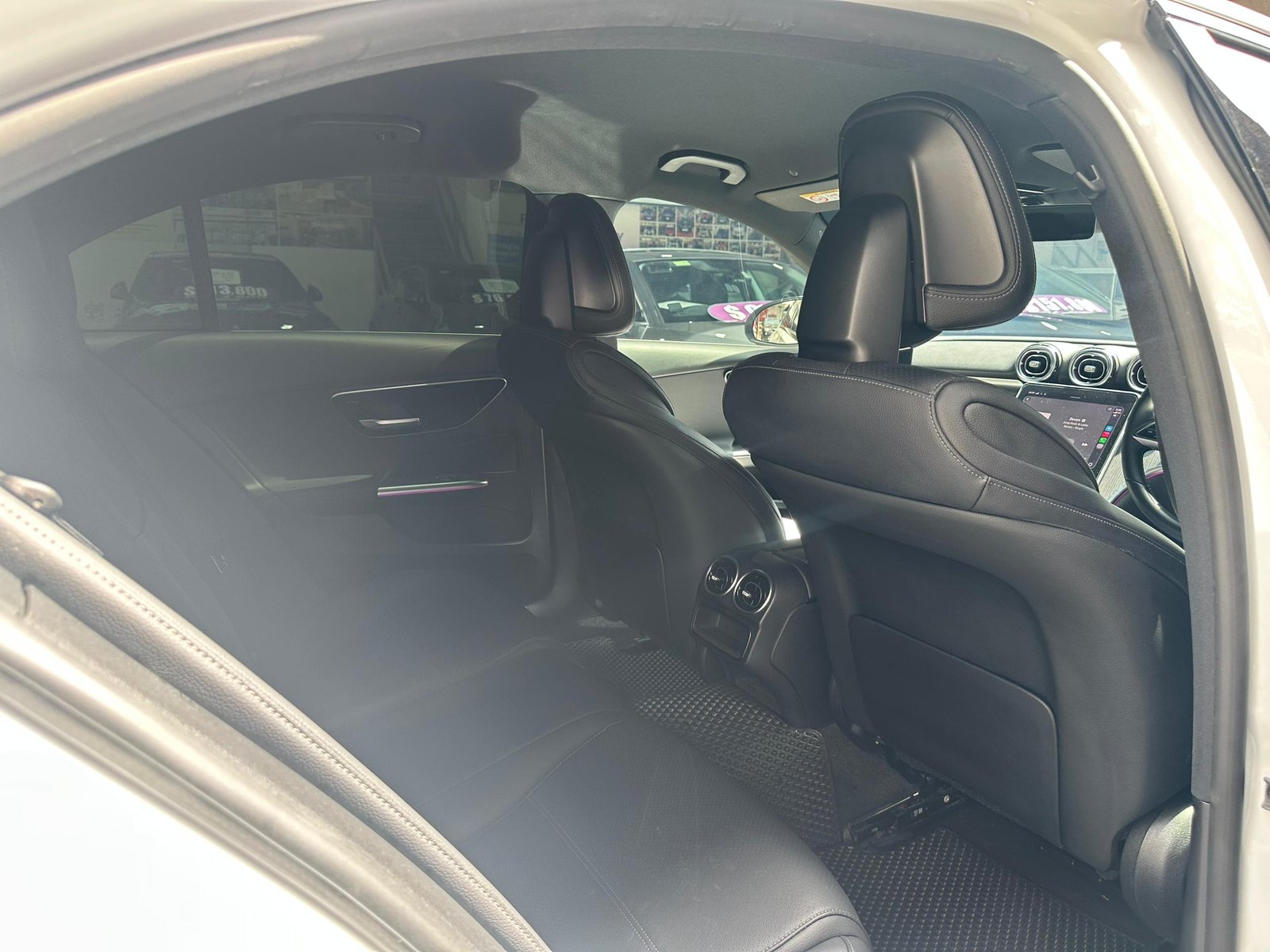 Mercedes-Benz C180 Avantgarde photo 8